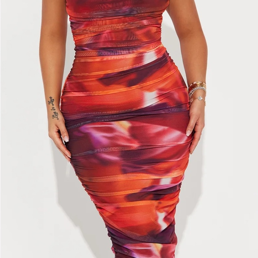Fashion Nova | Elegant Red and Orange Women's Body-con Dress